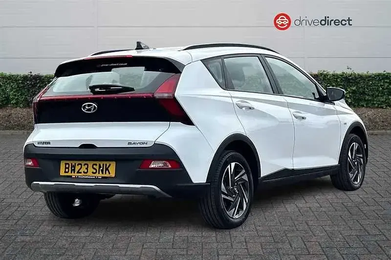 Used Hyundai Bayon SE 100 HP (73 kW) 2023 White SUV