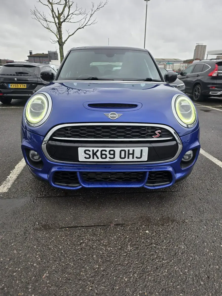 Używany Mini Cooper S Hatch 2019 Niebieski Hatchback