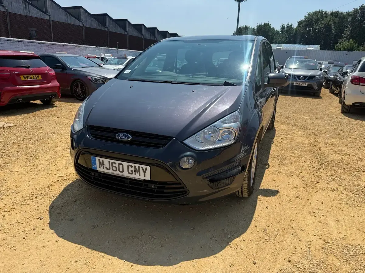 Used Ford S-MAX Zetec 140 HP (102 kW) 2010 Blue MPV