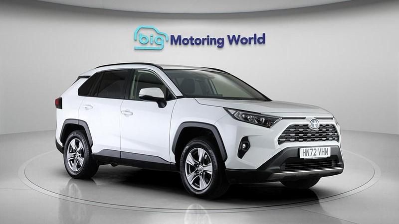 Used Toyota RAV4 Hybrid 218 HP (160 kW) 2022 White SUV