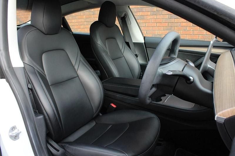 Used Tesla Model 3 RWD 208 kW (283 HP) 2023 White Sedan