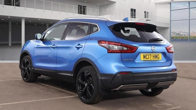 Used Nissan Qashqai Tekna 2017 Ink blue pearl SUV
