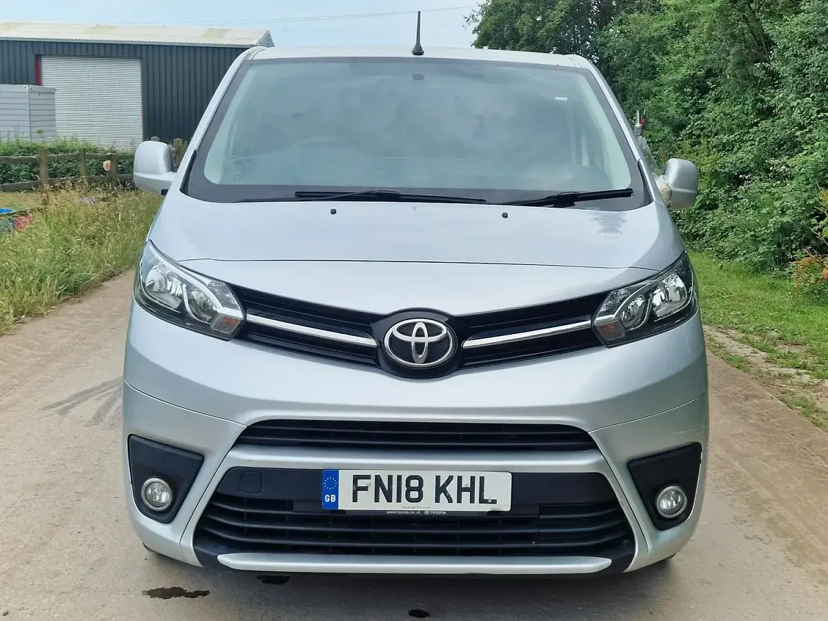 Used Toyota Proace Comfort 114 HP (83 kW) 2018 Silver MPV