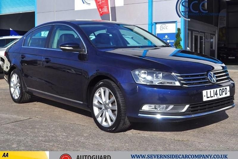 Blue Used 2014 VW Passat Executive Sedan | £7,495 (Fair price) - Image 1/1
