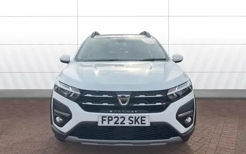 Used Dacia Sandero Comfort 91 HP (66 kW) 2022 White Hatchback