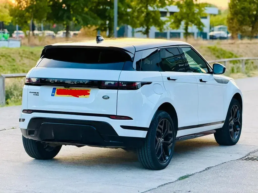 Used Land Rover Range Rover evoque R-Dynamic 2019 White SUV