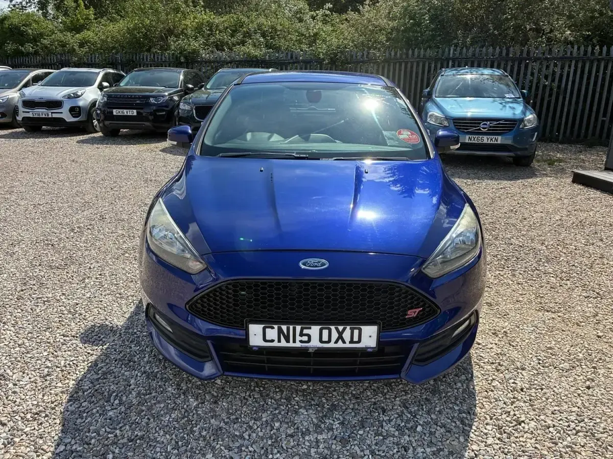 Używany Ford Focus ST 185 KM (136 kW) 2015 Niebieski Hatchback