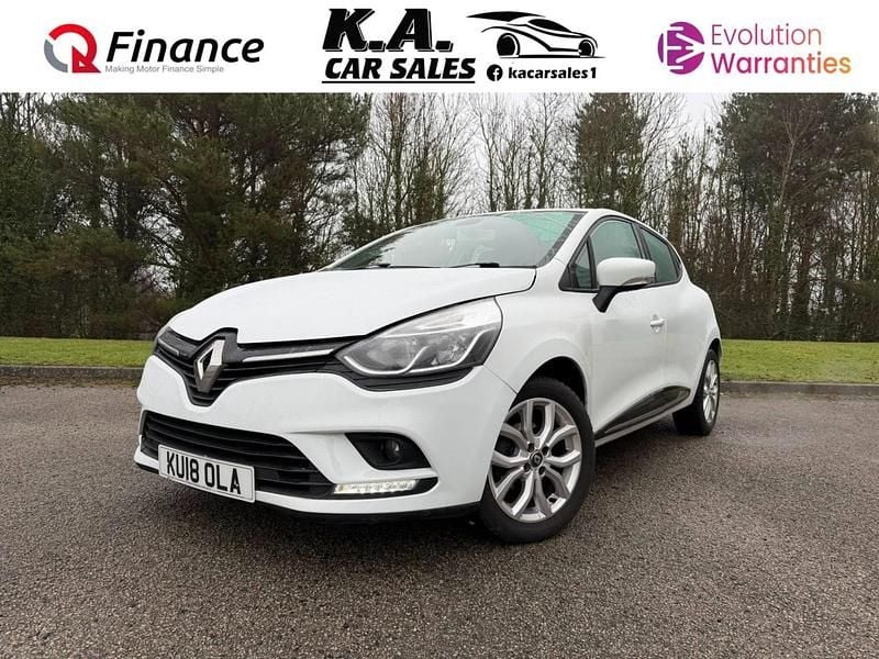 White Used 2018 Renault Clio IV Dynamique Hatchback | £4,399 (Super price) - Image 1/4