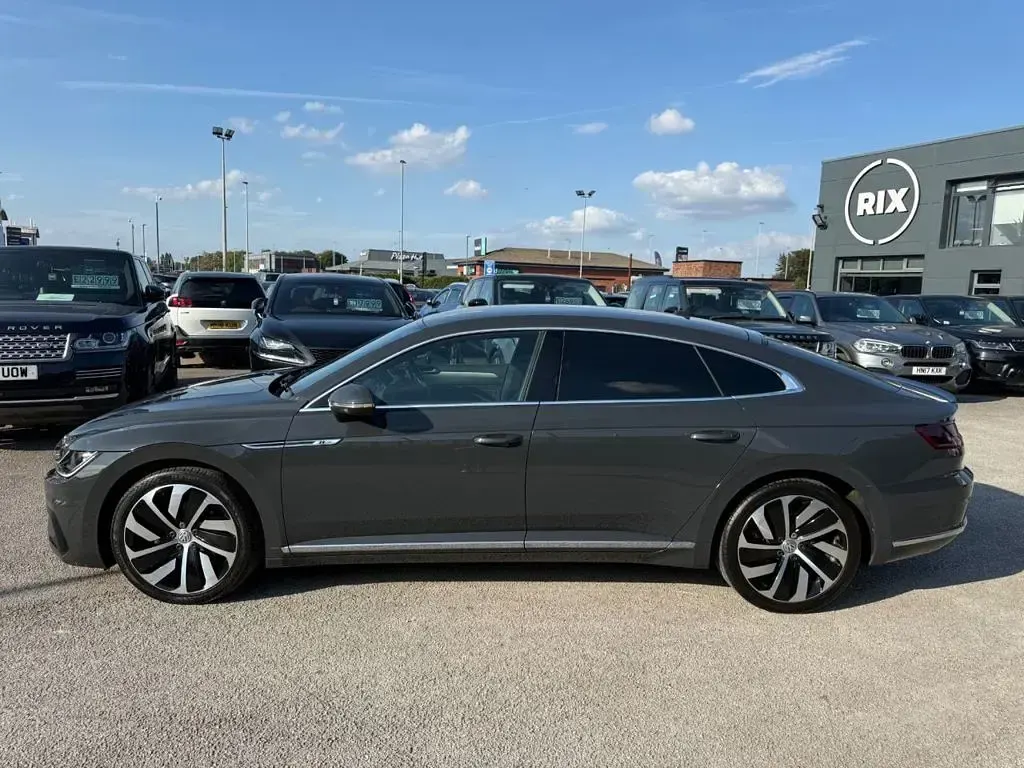 Used VW Arteon R-line 190 HP (139 kW) 2019 Grey Hatchback