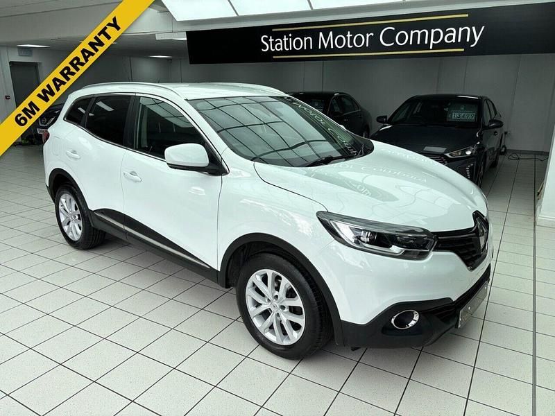 White Used 2018 Renault Kadjar Dynamique SUV | £6,199 (Good price) - Image 1/4