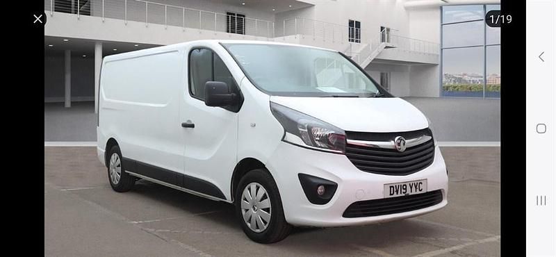 White Used 2019 Vauxhall Vivaro Sportive MPV | £7,450 (Super price) - Image 1/1