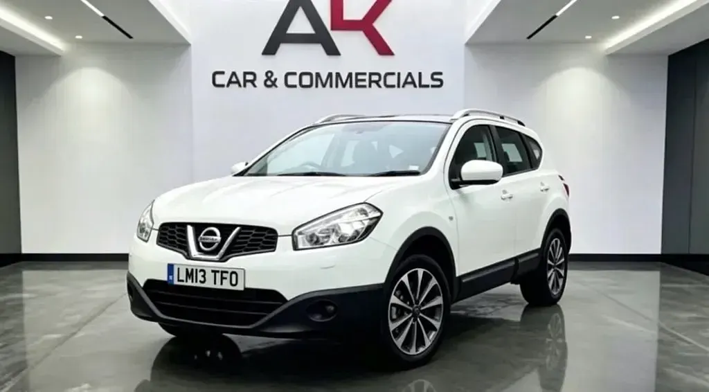 Used Nissan Qashqai +2 Tekna 140 HP (102 kW) 2013 White SUV