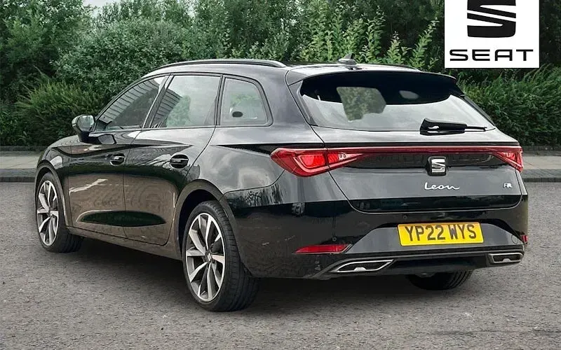 Usado Seat Leon FR Sport 150 HP (110 kW) 2023 Carrinha