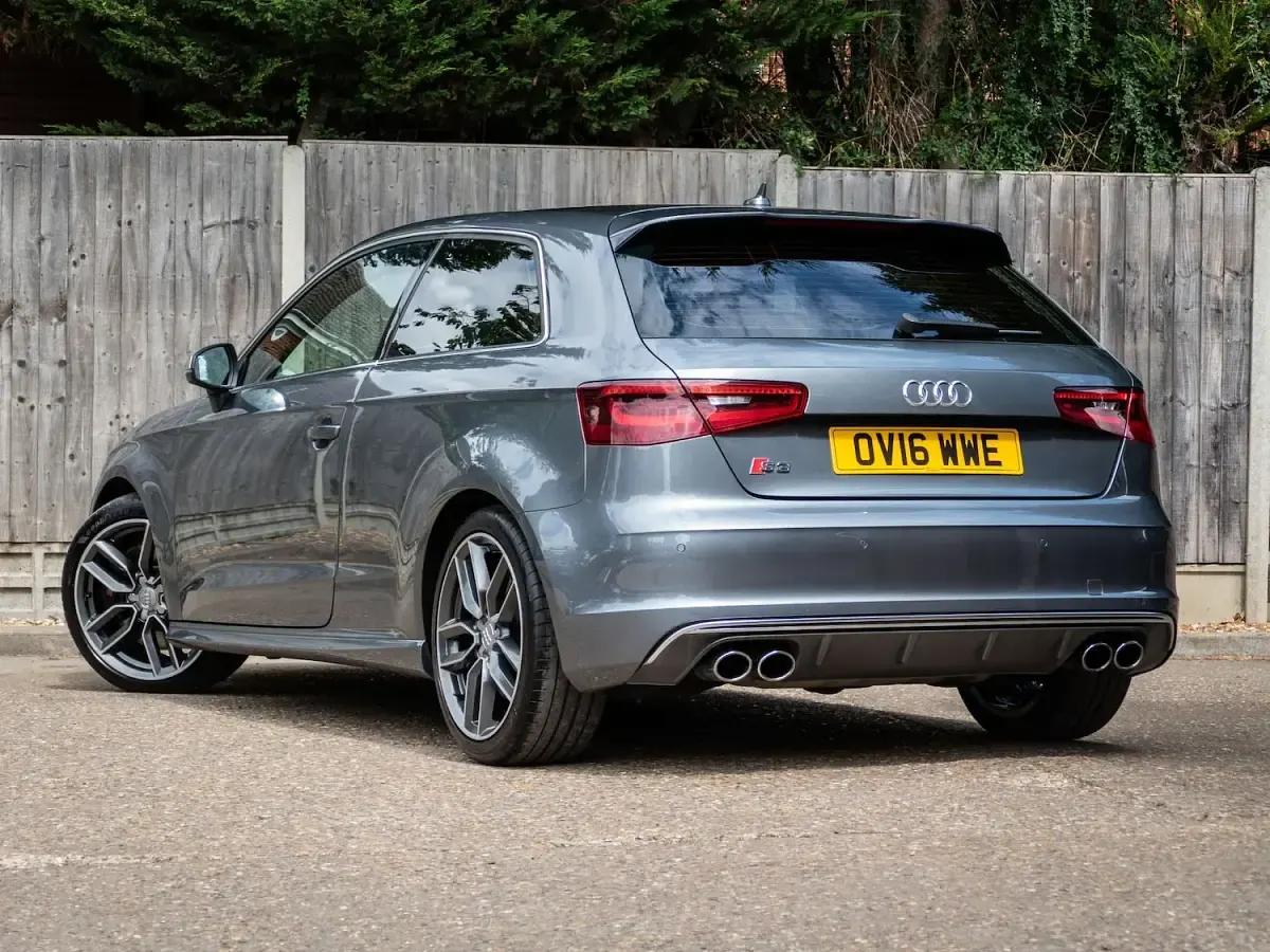 Used Audi A3 Comfort 295 HP (216 kW) 2016 Grey Hatchback