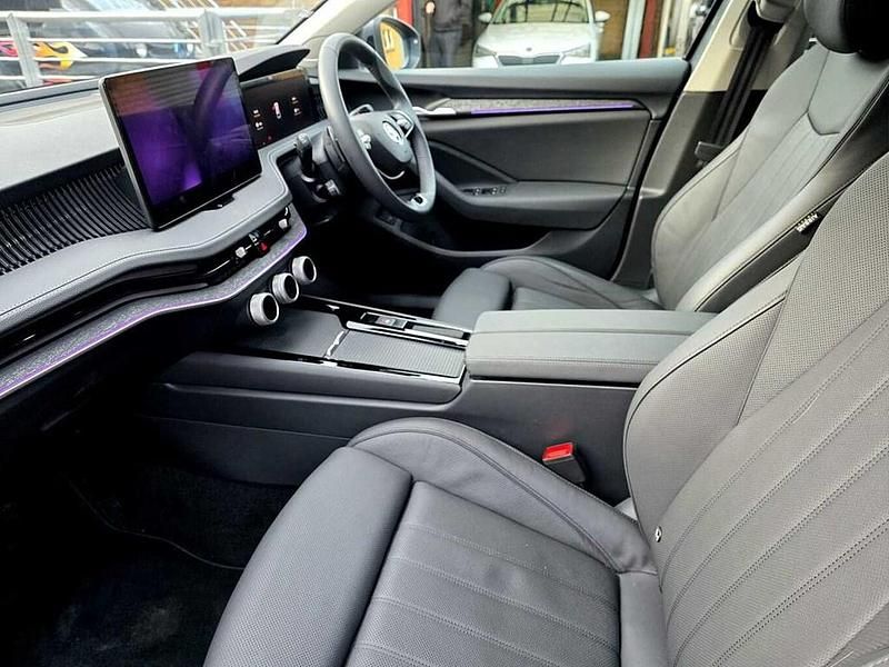 Used Skoda Superb SE L 200 HP (147 kW) 2024 Grey Estate