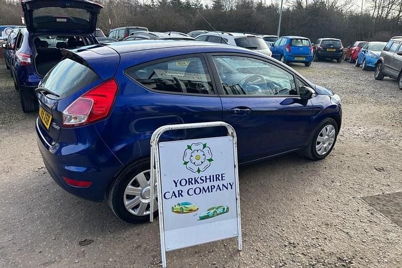 Used Ford Fiesta Style 82 HP (60 kW) 2015 Blue Hatchback