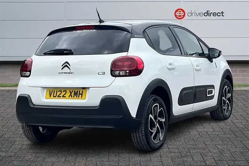 Used Citroën C3 PureTech 83 HP (61 kW) 2022 White Hatchback