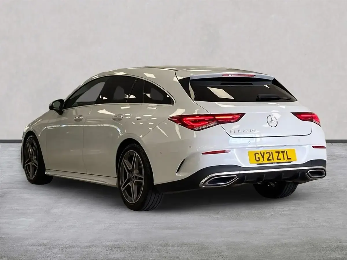 Used Mercedes CLA220 Shooting Brake AMG Line Premium Plus 187 HP (137 kW) 2021 White Estate