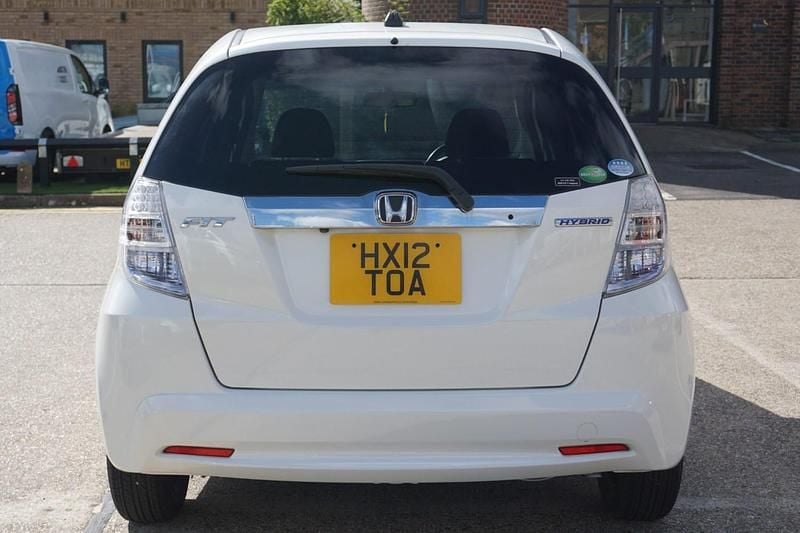 Used Honda Fit Hybrid 2026 White Hatchback
