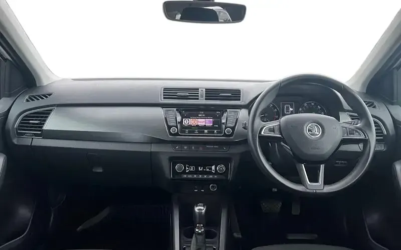 Used Skoda Fabia SE L 110 HP (80 kW) 2016 White Estate