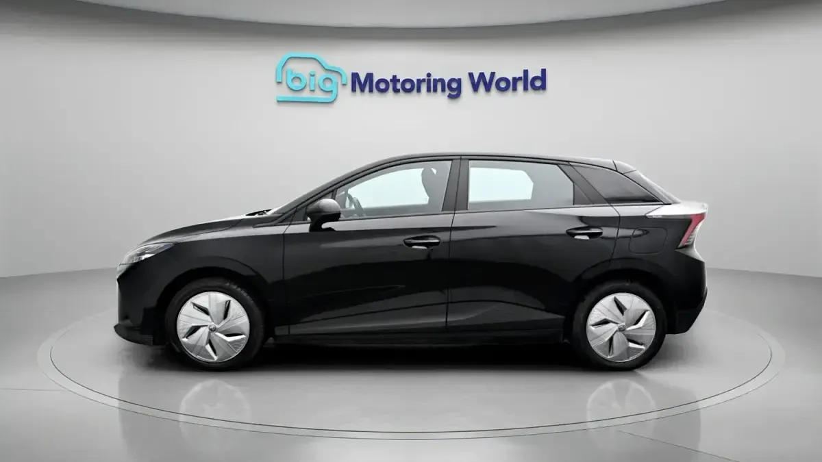 Used MG MG4 EV SE 319 kW (435 HP) 2023 Black Hatchback