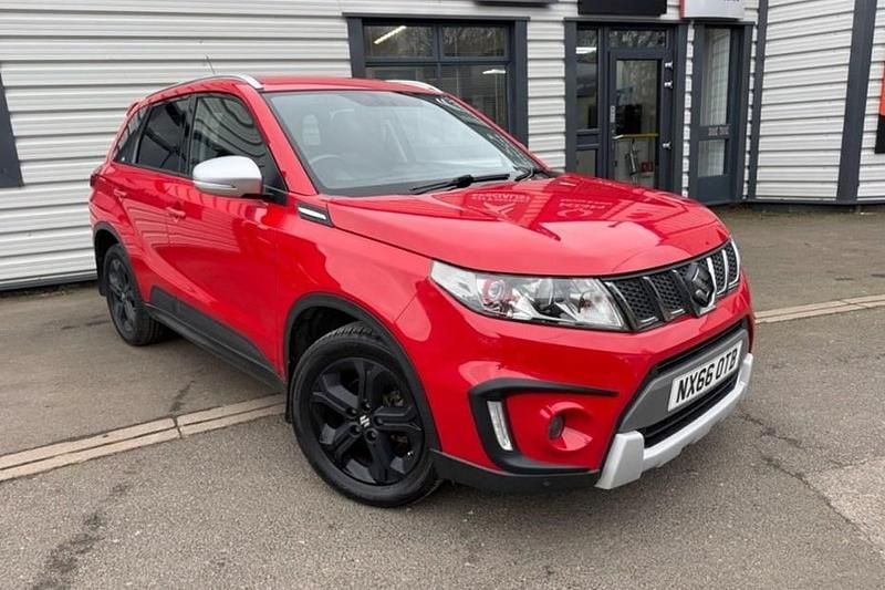 Used Suzuki Vitara 2016 Red SUV