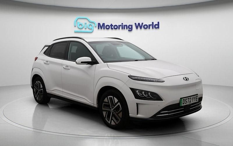 Second-hand Hyundai Kona Premium 150 kW (204 CP) 2022 Alb SUV