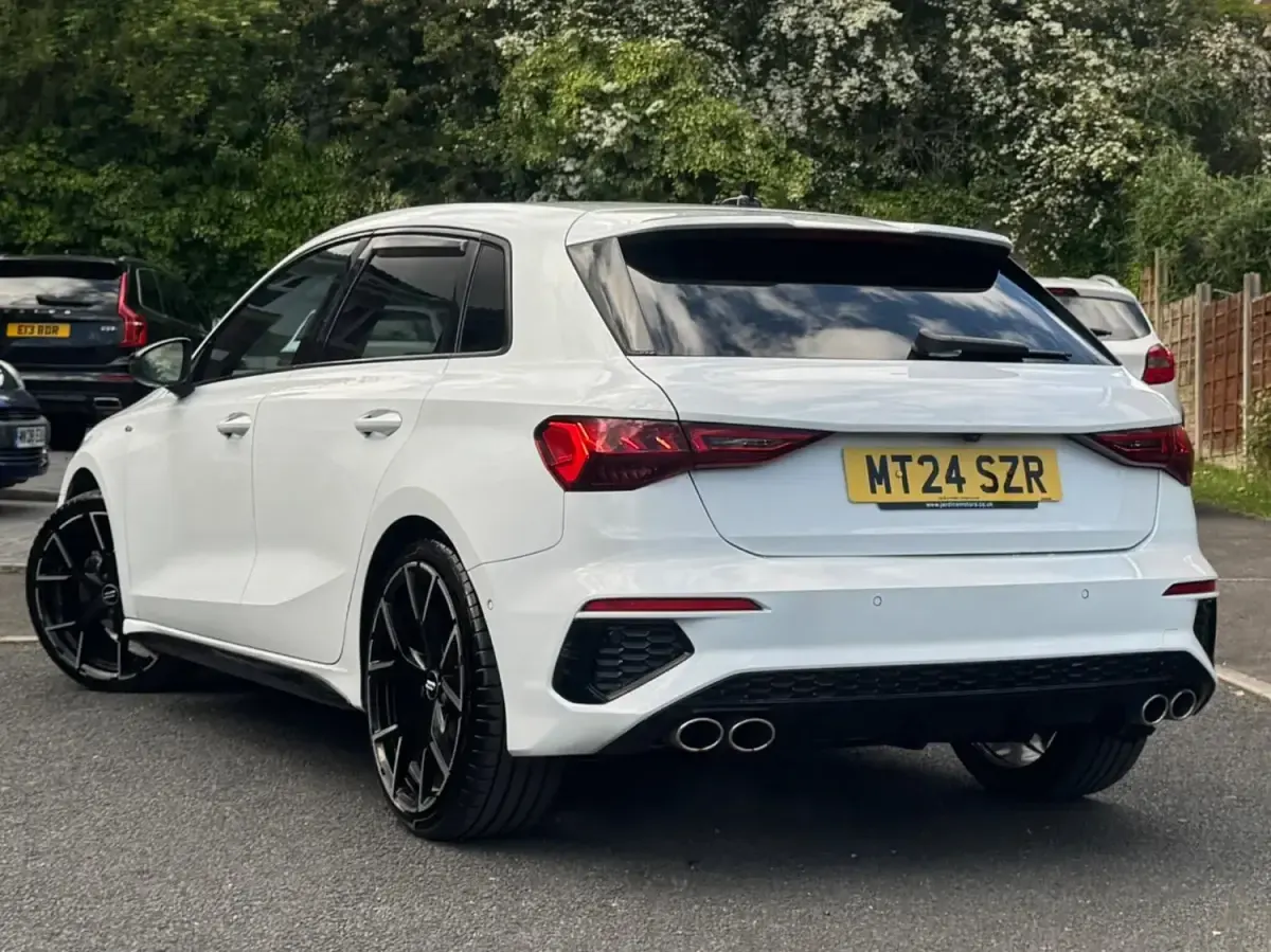 Usado Audi A3 S-Line 2024 Branco Citadino