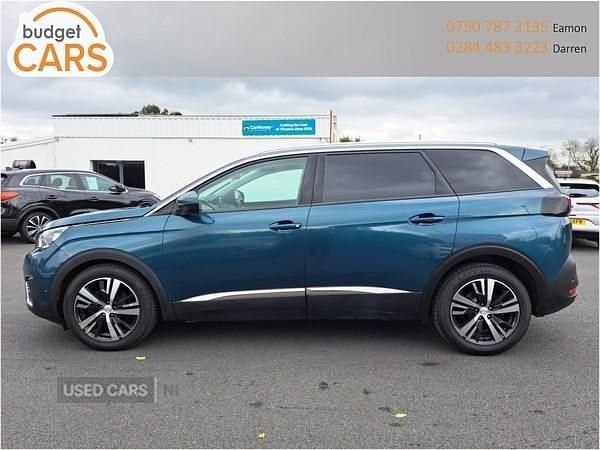 Used Peugeot 5008 Allure 130 HP (95 kW) 2019 Green Hatchback