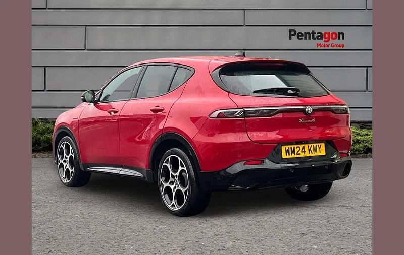 Used Alfa Romeo Tonale Veloce 158 HP (116 kW) 2024 Red SUV