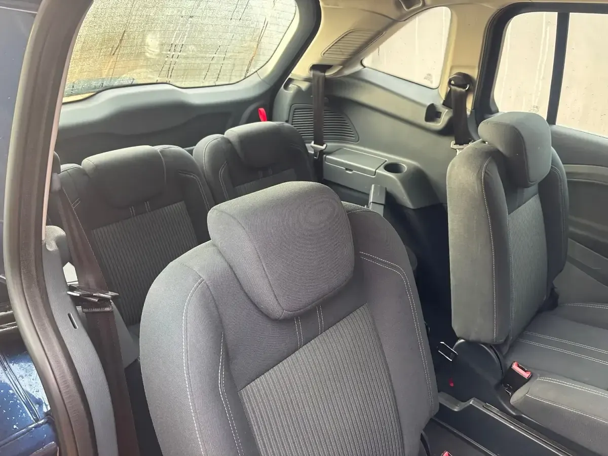 Used Ford Grand C-Max Titanium 125 HP (91 kW) 2011 Blue MPV