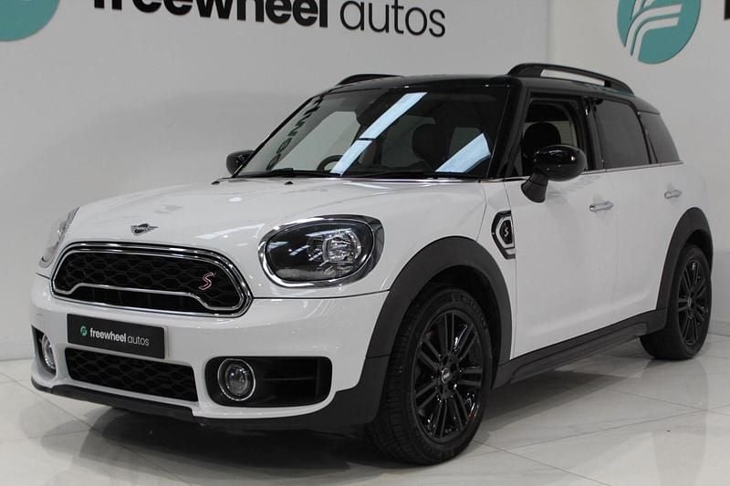 Used Mini Cooper S Exclusive 192 HP (141 kW) 2020 White Hatchback
