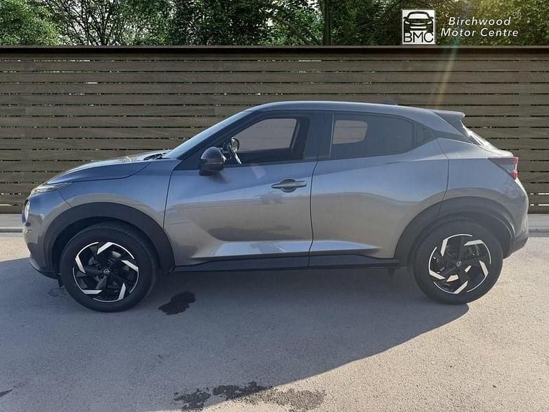 Used Nissan Juke N-Connecta 114 HP (83 kW) 2022 Grey SUV
