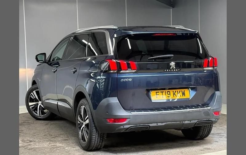 Used Peugeot 5008 Allure 130 HP (95 kW) 2019 Blue SUV