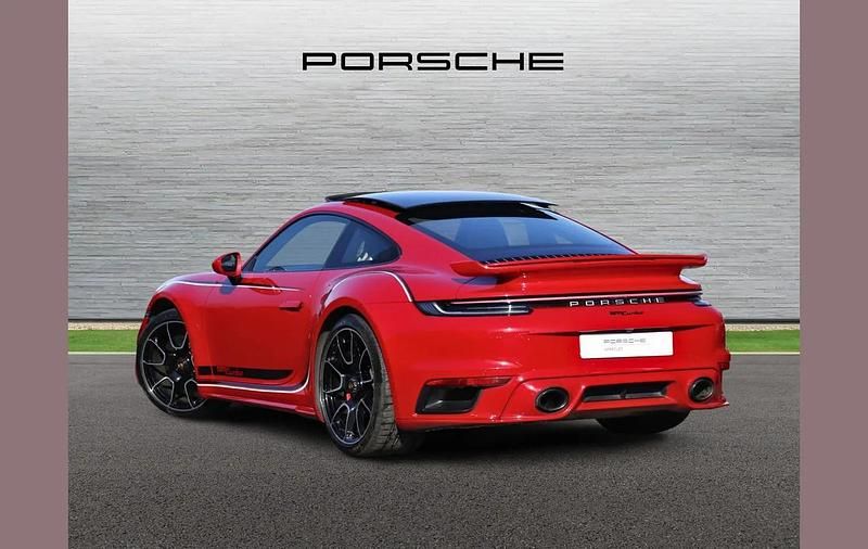 Used Porsche 911 572 HP (420 kW) 2021 Red Coupe
