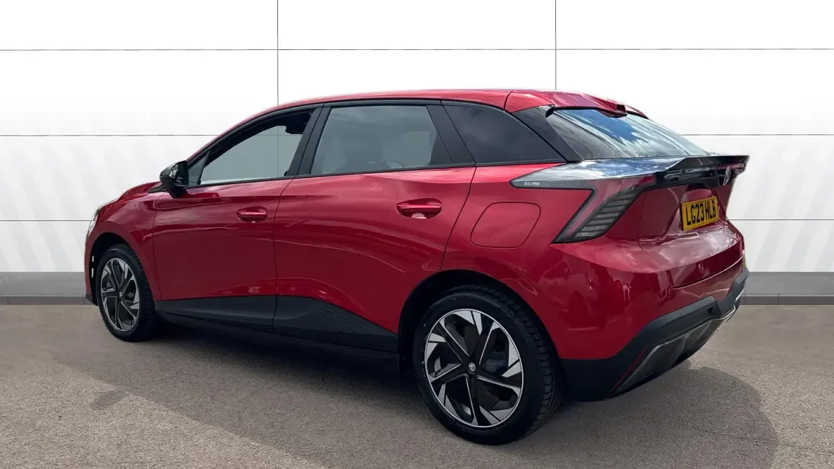 Used MG MG4 EV SE 150 kW (204 HP) 2023 Red Hatchback
