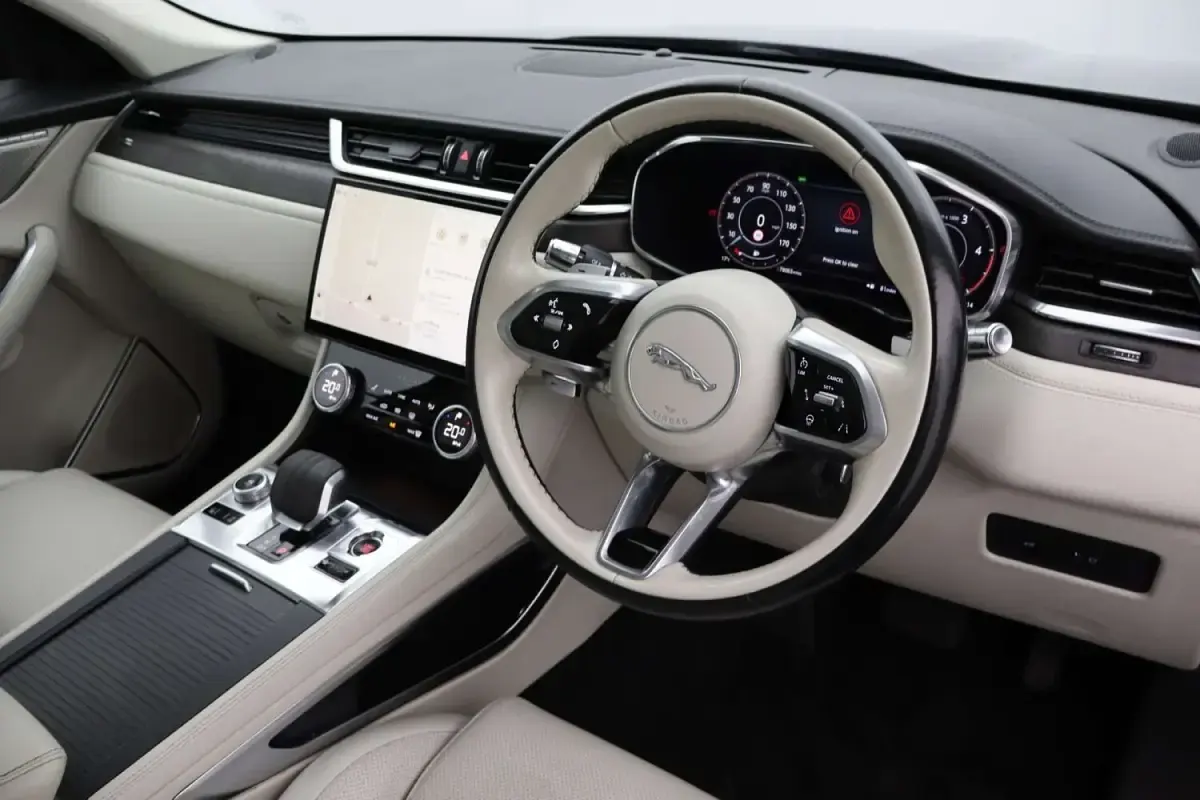Used Jaguar F-Pace 201 HP (147 kW) 2021 Grey SUV