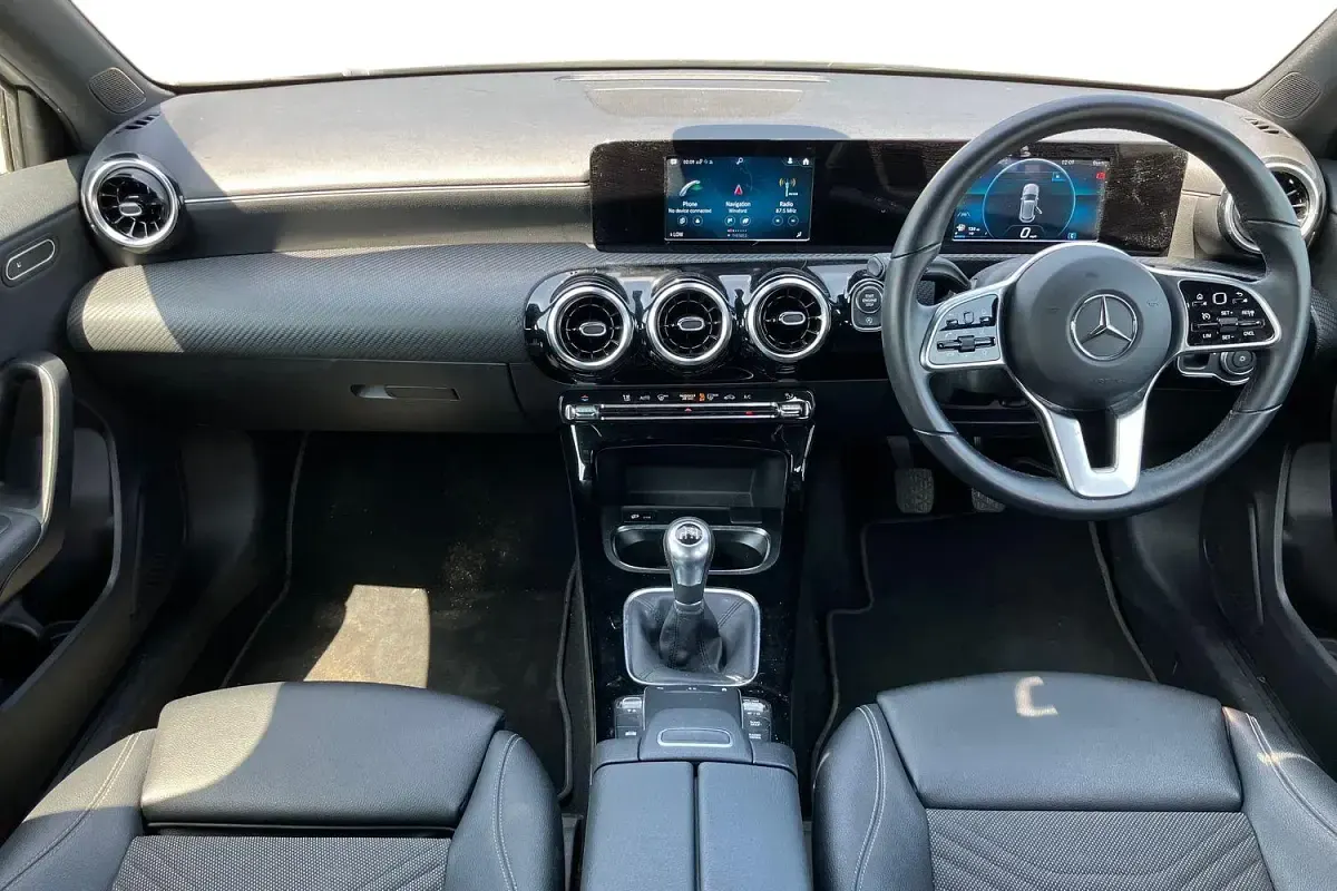Used Mercedes A180 SE 136 HP (100 kW) 2020 Silver Hatchback