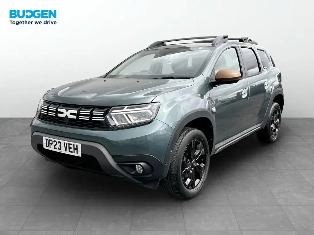 Used Dacia Duster Extreme 90 HP (66 kW) 2023 Green SUV
