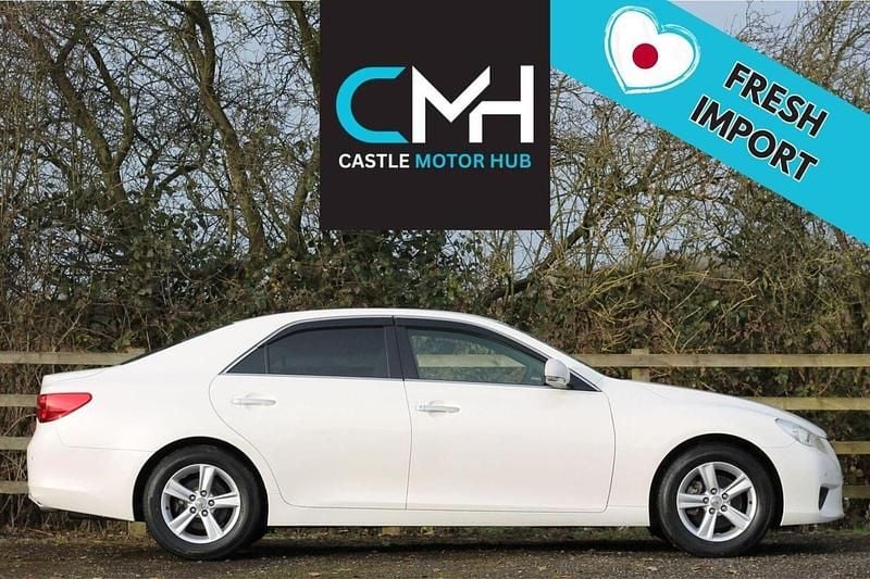 Used Toyota Mark X 203 HP (149 kW) 2011 White Sedan