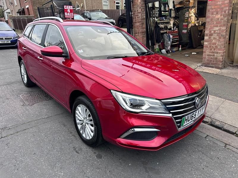 Red Used 2022 MG MG5 EV Exclusive Estate | £10,495 - Image 1/4
