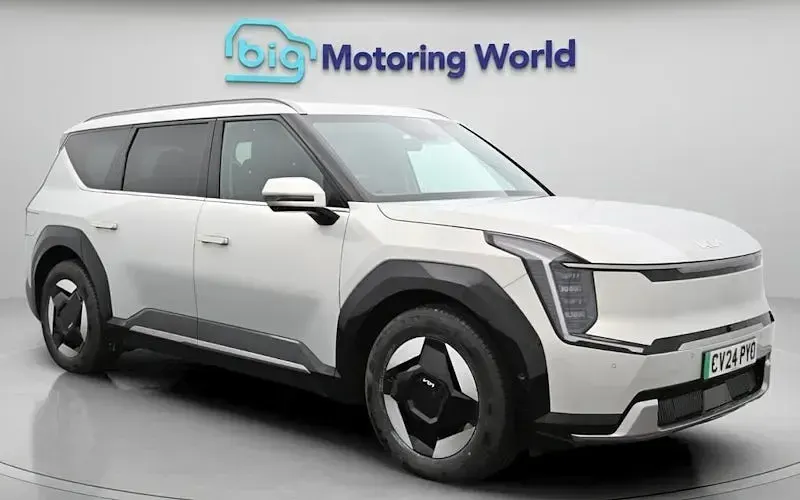 Used Kia EV9 Air 149 kW (203 HP) 2024 SUV