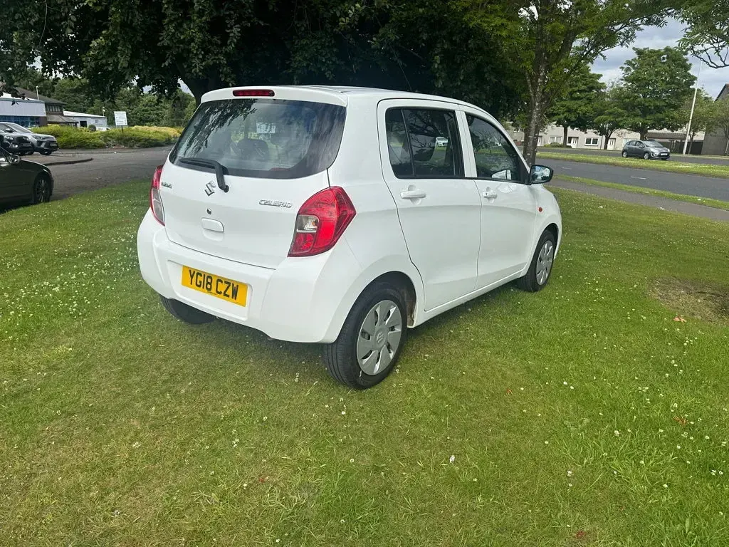 Used Suzuki Celerio 68 HP (50 kW) 2018 White Hatchback