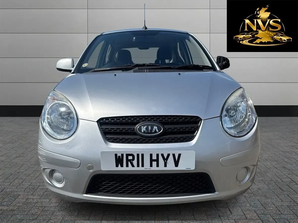 Second-hand Kia Picanto 60 CP (44 kW) 2011 Argintiu Hatchback