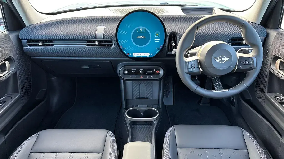 New Mini Cooper Hatch 113 kW (154 HP) 2025 Green Hatchback