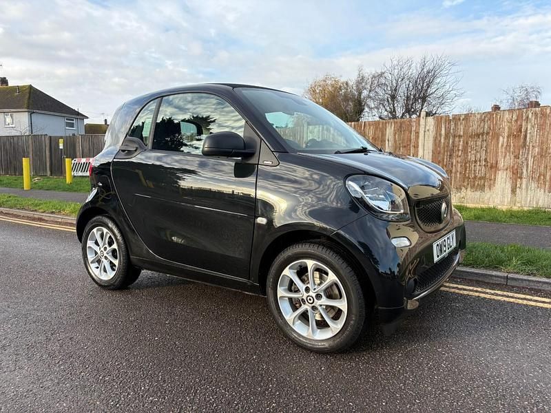 Black Used 2019 Smart ForTwo Coupé Passion Coupe | £5,995 (Fair price) - Image 1/4