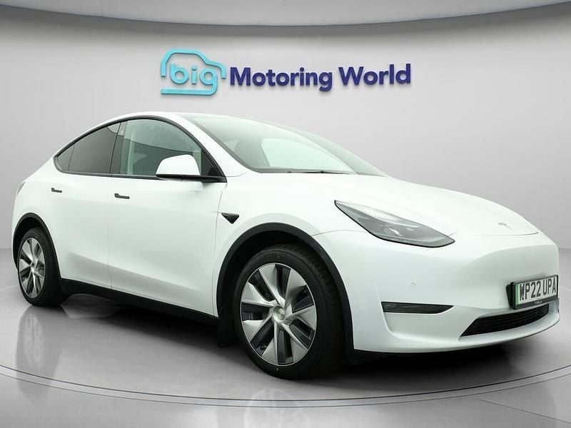 White Used 2022 Tesla Model Y Long Range AWD SUV | £23,800 (Good price) - Image 1/4