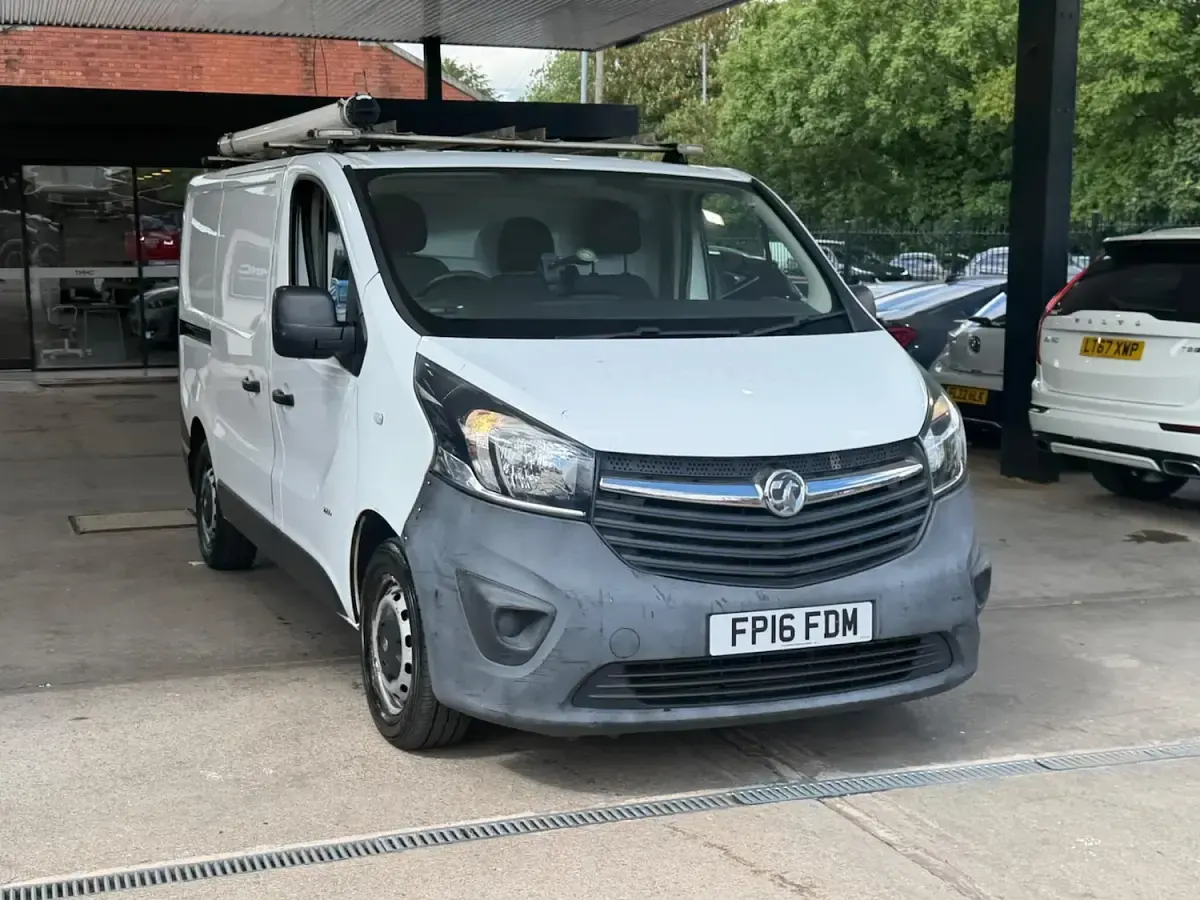 Used Vauxhall Vivaro S 2016 White