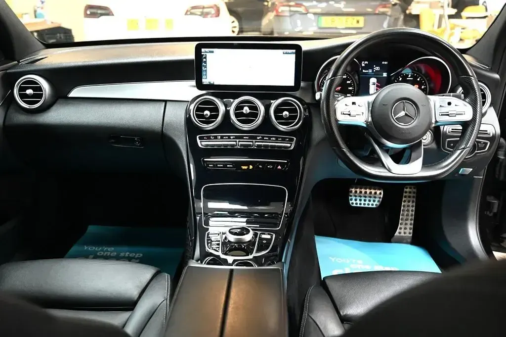 Used Mercedes C220 AMG line 194 HP (142 kW) 2019 Black Estate