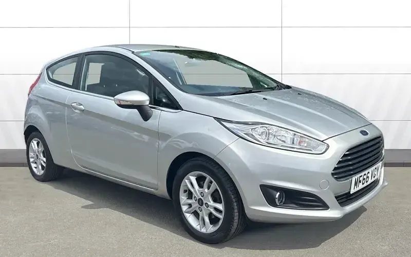 Used Ford Fiesta Zetec 101 HP (74 kW) 2016 Hatchback